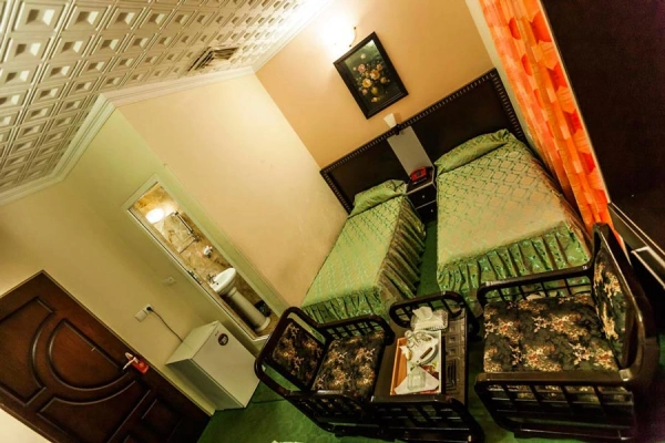 اتاق سه تخته هتل سعدی تهرانرزرو هتل-های